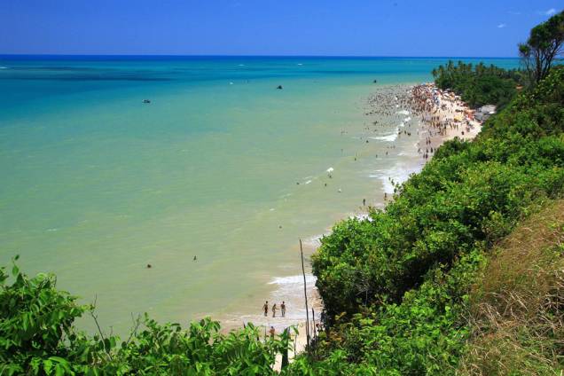 A Praia do Seixas é uma das preferidas dos moradores, com mar calmo e barracas