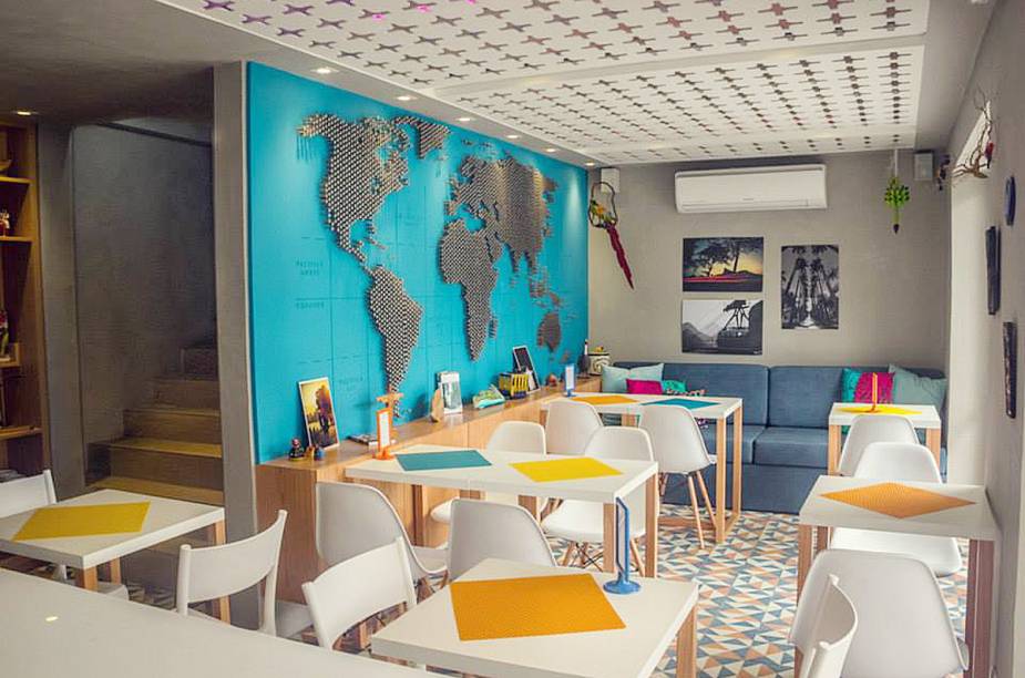 <strong>Hostel do Ano: <a href="https://www.facebook.com/RioowHostel" rel="Rioow" target="_blank">Rioow</a>, no <a href="https://viajeaqui.abril.com.br/cidades/br-rj-rio-de-janeiro" rel="Rio de Janeiro (RJ)" target="_blank">Rio de Janeiro</a></strong> <strong>Hostel do Ano: <a href="https://www.facebook.com/RioowHostel" rel="Rioow" target="_blank">Rioow</a>, no <a href="https://viajeaqui.abril.com.br/cidades/br-rj-rio-de-janeiro" rel="Rio de Janeiro (RJ)" target="_blank">Rio de Janeiro</a></strong>