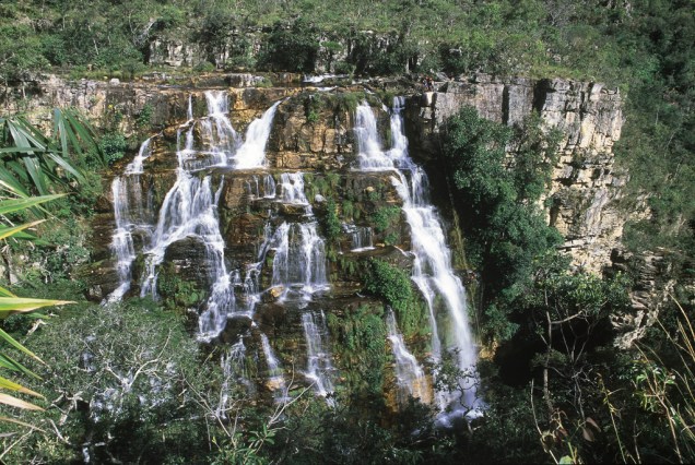 Os aventureiros podem fazer rapel na Cachoeira Almécegas I
