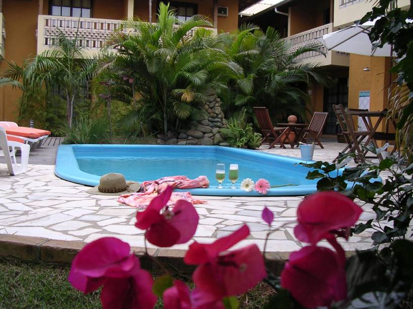 Piscina da Pousada Dom Capudi. A hospedagem sustentável adota várias ações para preservar o meio ambiente