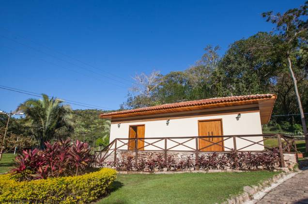 O Hotel Mato Grosso Águas Quentes fica localizado em Santo Antonio de Leverger, cidade do Parque Estadual de Águas Quentes. O Hotel Mato Grosso Águas Quentes fica localizado em Santo Antonio de Leverger, cidade do Parque Estadual de Águas Quentes.