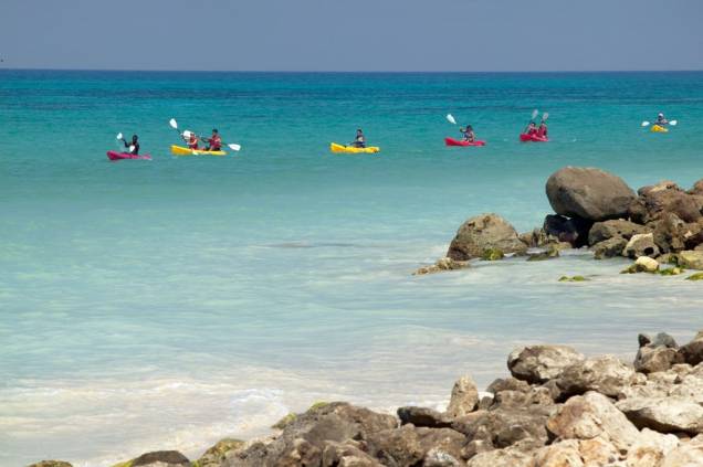 Atividades náuticas como a canoagem são ótimas alternativas em Aruba