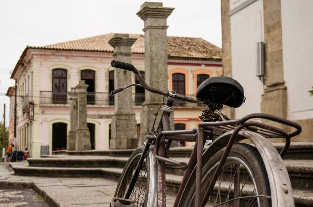 <a href="https://viajeaqui.abril.com.br/cidades/br-sp-iguape" rel="Iguape" target="_blank">Iguape</a> é berço de tradições caiçaras como o fandango - ritmo de influências portuguesa e indígena <a href="https://viajeaqui.abril.com.br/cidades/br-sp-iguape" rel="Iguape" target="_blank">Iguape</a> é berço de tradições caiçaras como o fandango - ritmo de influências portuguesa e indígena