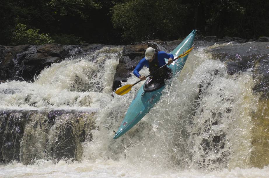 Canoagem no rio Jacaré Pepira, Brotas (SP)