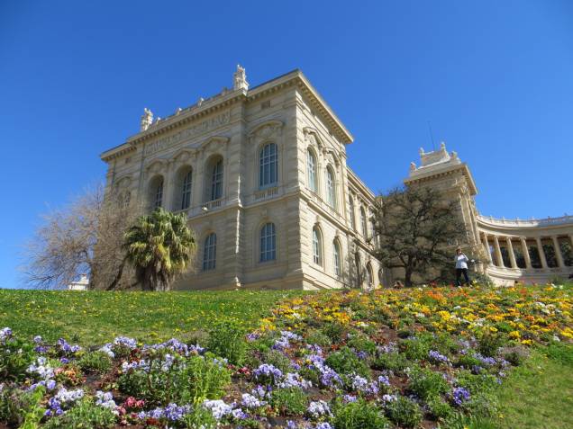 Em <a href="https://viajeaqui.abril.com.br/cidades/franca-marselha" rel="Marselha">Marselha</a>, é fácil notar a influência dos italianos, que migraram para a região no final do século 19 Em <a href="https://viajeaqui.abril.com.br/cidades/franca-marselha" rel="Marselha">Marselha</a>, é fácil notar a influência dos italianos, que migraram para a região no final do século 19