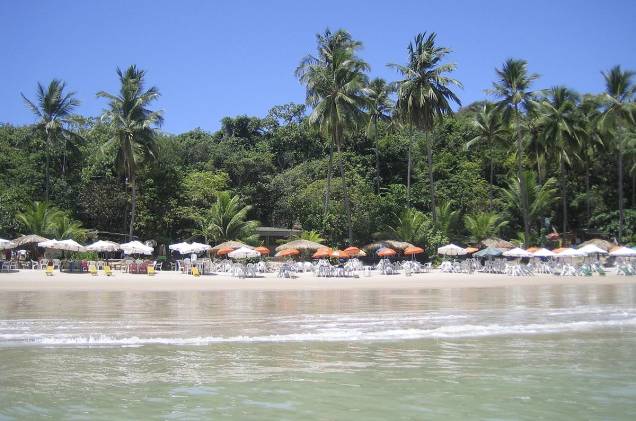 O mar calmo e de tons claros atrai famílias para a orla urbana, formada pelas praias do Seixas, Cabo Branco, Tambaú, Manaíra e Bessa O mar calmo e de tons claros atrai famílias para a orla urbana, formada pelas praias do Seixas, Cabo Branco, Tambaú, Manaíra e Bessa