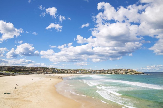 A praia de Bondi Beach, em Sydney, que fica lotada de australianos no verão