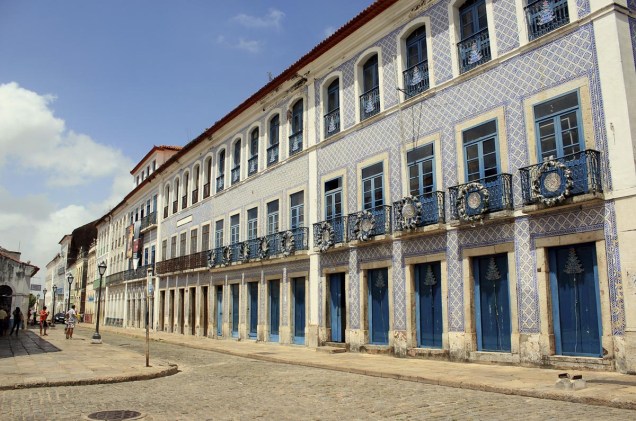 No Centro Histórico de São Luís (MA), há mais de 4 mil casarões, prédios e construções reconhecidos pela Unesco como Patrimônio Cultural da Humanidade - as casas revestidas de azulejos foram forradas por portugueses para diminuir o calor dentro delas