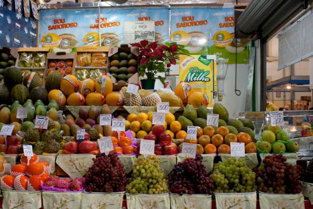 Graviola, grapefruit, cupuaçu: frutas exóticas podem ser encontradas no Mercadão de São Paulo, principalmente na banca do Ezequiel, onde podem ser encotradas algumas das mais bonitas frutas do lugar.