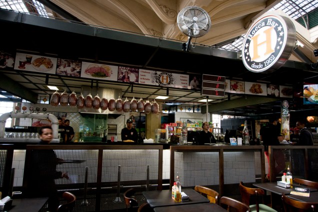 Inaugurado em 2004, a área gourmet do Mercadão tem restaurantes de culinária brasileira, japonesa e árabe. Um dos destaques do lugar é o Hocca bar, o mais antigo estabelecimento do marcado. Esta unidade foi inaugurada em 2005.
