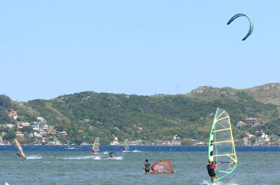 Windsurfe e kitesurfe na Lagoa da Conceição