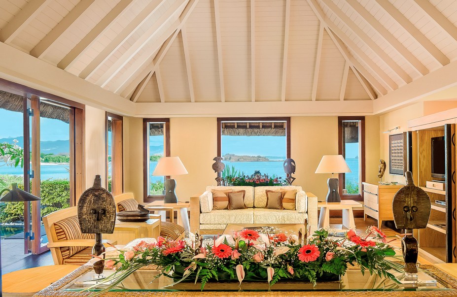 <strong>23. The Oberoi Mauritius, Pointe Aux Piments, Ilhas Maurício</strong>O segundo colocado das Ilhas Maurício tem quartos em luxuosas <em>villas</em> com vista para a praia e piscinas privativas, o que o faz um destino perfeito para casais.Mês mais barato para se hospedar: Setembro