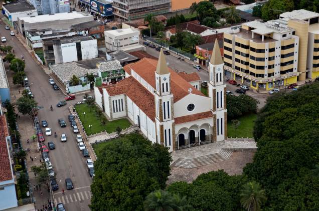 Vista aérea da Catedral de Formosa, Goiás