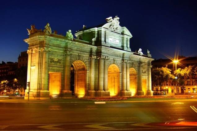 Puerta de Alcalá, em Madri Puerta de Alcalá, em Madri