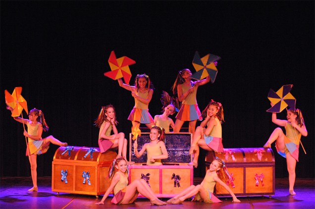 Durante o <strong>Festival de Dança de Joinville</strong>, os bailarinos de 10 a 12 anos também se apresentam.