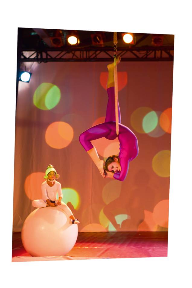 No Circo de los Niños, em San Pancho, crianças têm aulas de acrobacias com artistas do Cirque du Soleil