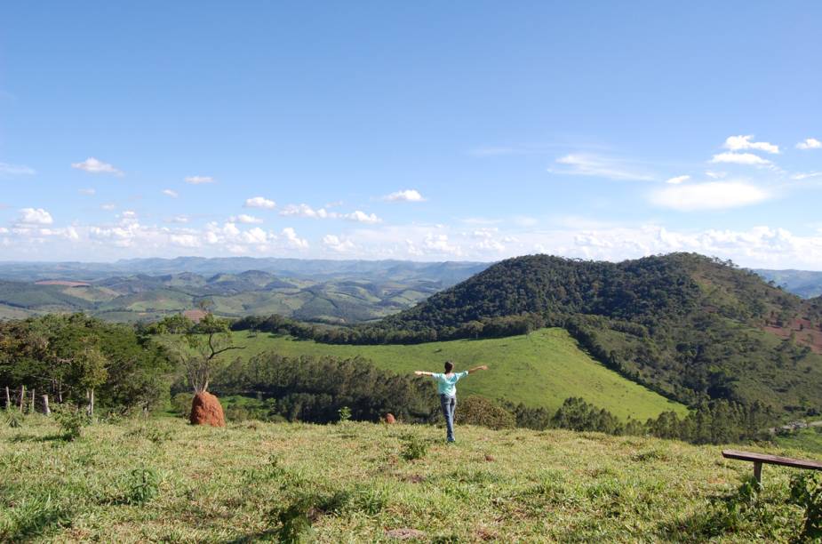 Os hóspedes podem fazer passeios à pé ou a cavalo, pescar no lago, brincar de pedalinho e barco a remo. O resort ainda ajuda a programar piqueniques e outras atividades ao ar livre