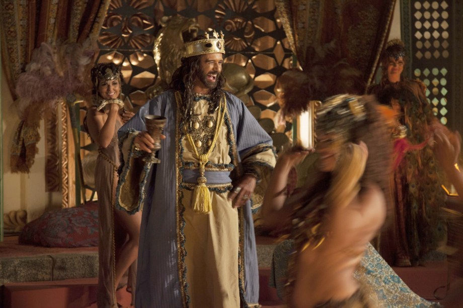 Marcos Pasquim dá vida ao personagem Heródes no espetáculo Paixão de Cristo, em Nova Jerusalém, Pernambuco