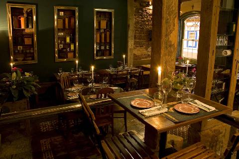 Salão do restaurante Tragaluz, em Tiradentes/ MG