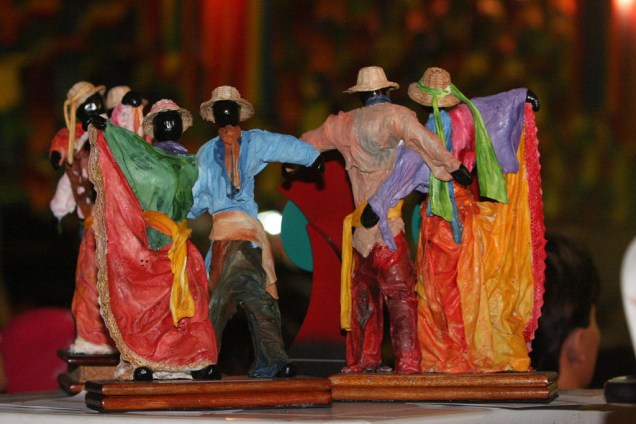 Troféu dos vencedores do Concurso de Quadrilhas Estilizadas, uma das atrações da tradicional festa junina de Campina Grande