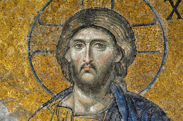 Os mosaicos cristãos nas paredes são a atração principal da Aya Sofia