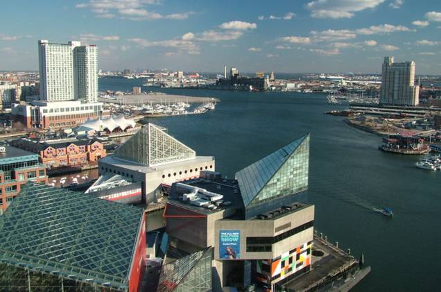 <strong>BALTIMORE E RICHMOND </strong> O tour pelo nordeste americano em hotéis três-estrelas reserva duas noites na capital, duas em Baltimore, importante cidade portuária, e duas em Richmond. Para se deslocar entre as cidades, há sete diárias de carro alugado. <strong>QUANDO:</strong> Até 10 de dezembro <strong>QUEM LEVA:</strong> A <a href="https://www.softtravel.com.br/" rel="Soft " target="_blank">Soft </a> <strong>QUANTO: </strong>R$ 7 152 <strong>BALTIMORE E RICHMOND </strong> O tour pelo nordeste americano em hotéis três-estrelas reserva duas noites na capital, duas em Baltimore, importante cidade portuária, e duas em Richmond. Para se deslocar entre as cidades, há sete diárias de carro alugado. <strong>QUANDO:</strong> Até 10 de dezembro <strong>QUEM LEVA:</strong> A <a href="https://www.softtravel.com.br/" rel="Soft " target="_blank">Soft </a> <strong>QUANTO: </strong>R$ 7 152