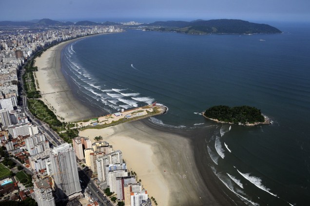 Vista aérea da orla de Santos