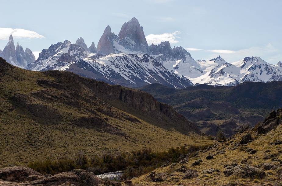 Além de grandes montanhas, a região de <a href="https://viajeaqui.abril.com.br/cidades/ar-el-chalten" rel="El Chaltén" target="_blank">El Chaltén</a> tem bons trechos para a prática de trekking, cercada por vales e de onde é possível avistar várias espécies de aves e mamíferos, tais como raposas, patos e até os selvagens pumas Além de grandes montanhas, a região de <a href="https://viajeaqui.abril.com.br/cidades/ar-el-chalten" rel="El Chaltén" target="_blank">El Chaltén</a> tem bons trechos para a prática de trekking, cercada por vales e de onde é possível avistar várias espécies de aves e mamíferos, tais como raposas, patos e até os selvagens pumas