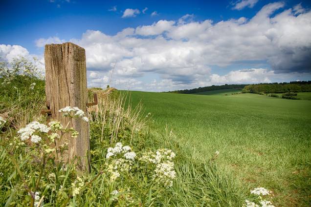 Nem todas as paisagens de Cotswolds são turisticamente conhecidas: algumas têm, até hoje, um apelo encantador, digno de contos de fadas Nem todas as paisagens de Cotswolds são turisticamente conhecidas: algumas têm, até hoje, um apelo encantador, digno de contos de fadas