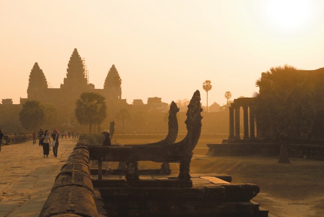 Amanhecer em Angkor Wat