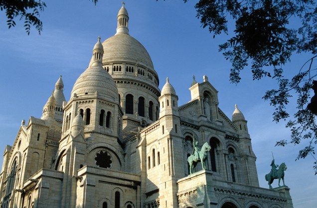 A Basilique du Sacré-Coeur, em Montmartre, em Paris A Basilique du Sacré-Coeur, em Montmartre, em Paris