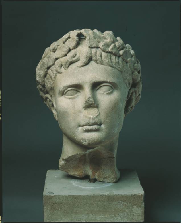 Retrato de Augusto trazido do Museu Arqueológico Nacional de Florença, na Itália, para a mostra Roma – A Vida e os Imperadores, no Masp - Museu de Arte de São Paulo Retrato de Augusto trazido do Museu Arqueológico Nacional de Florença, na Itália, para a mostra Roma – A Vida e os Imperadores, no Masp - Museu de Arte de São Paulo