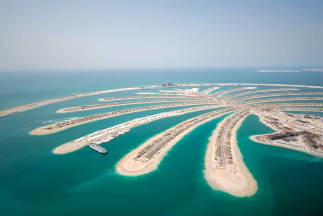 O icônico condomínio em forma de palmeira de Palm Jumeirah, Dubai O icônico condomínio em forma de palmeira de Palm Jumeirah, Dubai