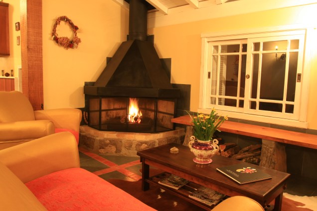 Sala de estar do Aardvark Inn Hotel Pousada, Gramado (RS)