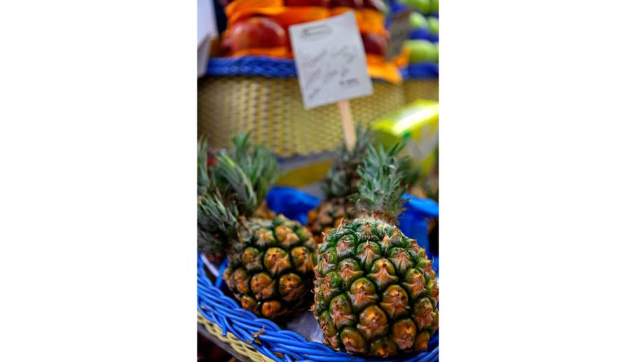 Abacaxi à venda no Mercado Municipal Paulistano Abacaxi à venda no Mercado Municipal Paulistano