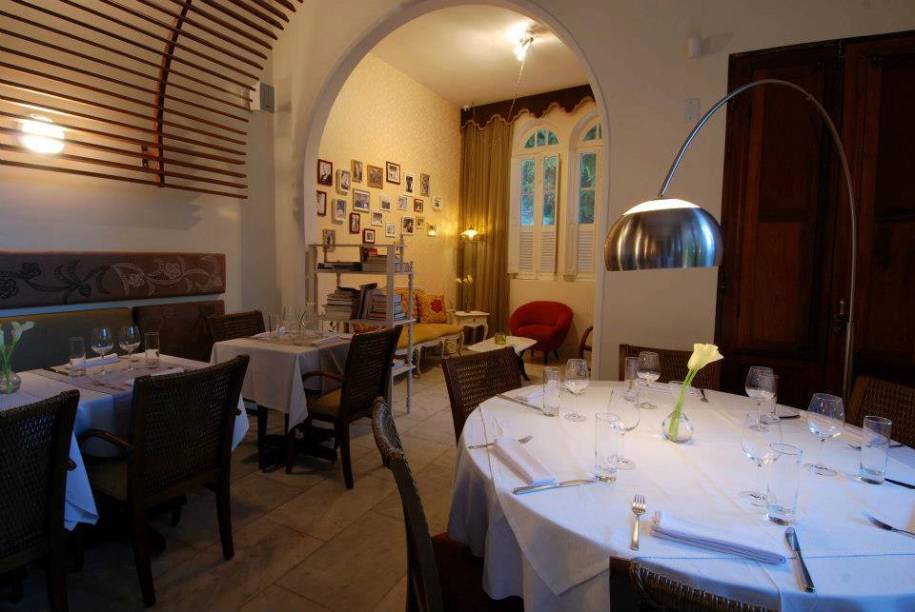 Ambiente do restaurante Ponte Nova, em Recife, Pernambuco