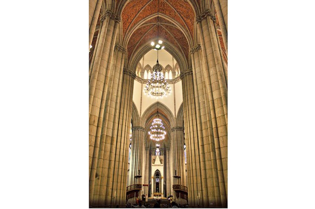 A Catedral da Sé, no Centro da cidade, reserva boas surpresas para fotógrafos. A foto do altar da igreja foi feita por Igor Pereira