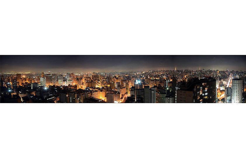 A imagem panorâmica registrada pelo fotógrafo Jonas Tucci é a vista salão no último andar do Edifício Itália, no Centro de São Paulo (SP) A imagem panorâmica registrada pelo fotógrafo Jonas Tucci é a vista salão no último andar do Edifício Itália, no Centro de São Paulo (SP)