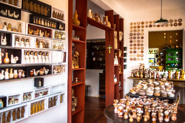 Loja de artesanatos no Centro Histórico de Tiradentes Loja de artesanatos no Centro Histórico de Tiradentes