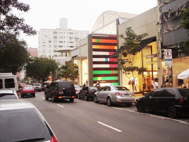 Lojas-conceito fazem parte do cardápio modernoso da rua Oscar Freire, em <a href="https://viajeaqui.abril.com.br/cidades/br-sp-sao-paulo" rel="São Paulo (SP)" target="_blank">São Paulo (SP)</a>