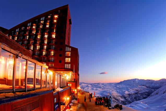 Valle Nevado conta com três hotéis e várias opções de aluguel de apartamentos, que atendem os mais variados públicos