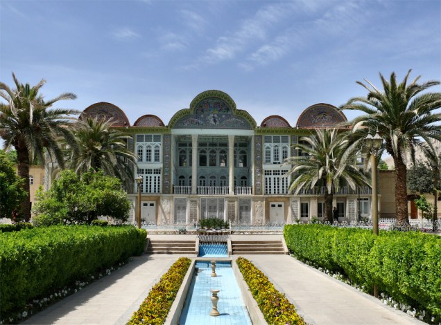 Jardins como o Bagh-e Eram, em Shiraz, são listados como patrimônio da humanidade pela Unesco