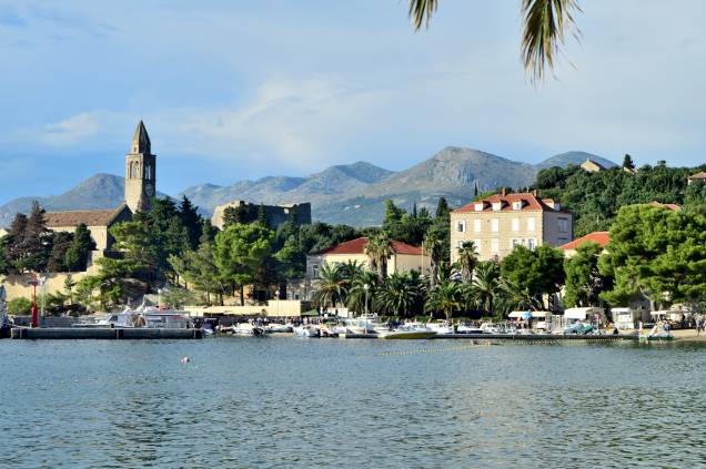 A ilha de Lopud é facilmente acessada a partir do porto de Dubrovnik A ilha de Lopud é facilmente acessada a partir do porto de Dubrovnik