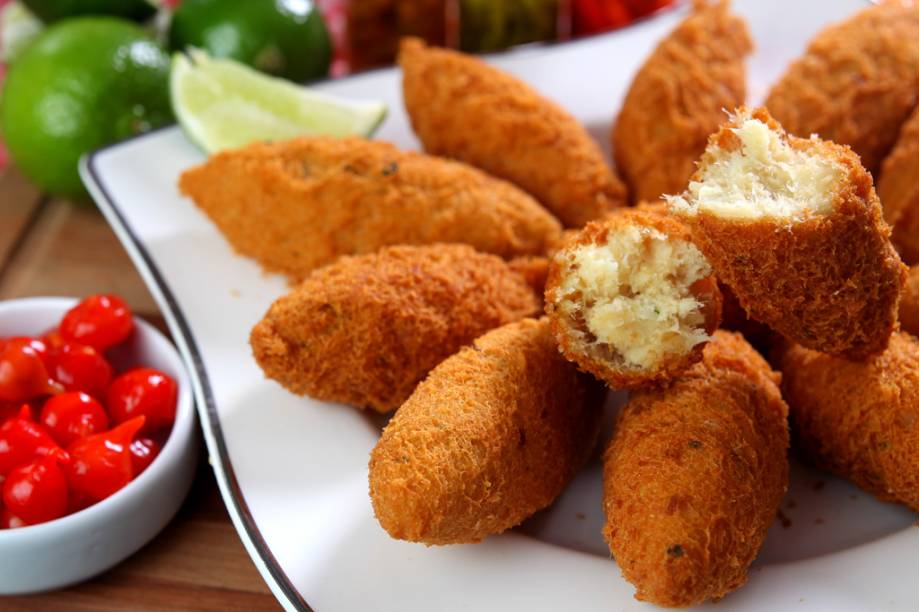 <strong>Bar do Justo</strong><strong>Bolinho de bacalhau</strong> tradicional servido durante a edição paulistana do Comida di Buteco. <br /><strong>Onde:</strong> Rua Alferes Magalhães, 25/29, Santana – Tel. (11) 2979-7195<br /><strong>Horário de funcionamento:</strong> segunda a domingo, das 18h às 3h <strong>Bar do Justo</strong><strong>Bolinho de bacalhau</strong> tradicional servido durante a edição paulistana do Comida di Buteco. <br /><strong>Onde:</strong> Rua Alferes Magalhães, 25/29, Santana – Tel. (11) 2979-7195<br /><strong>Horário de funcionamento:</strong> segunda a domingo, das 18h às 3h