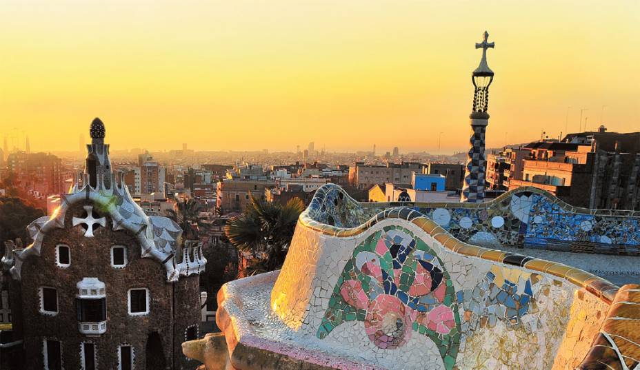O Parc Güell, em Barcelona, existe desde 1899