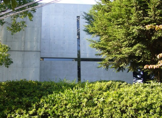 Exterior da Igreja da Luz, projetada por Tadao Ando