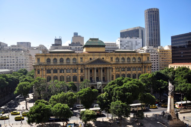 A Biblioteca Nacional, no Rio de Janeiro (RJ), é uma das maiores do mundo
