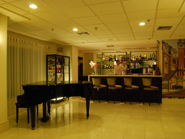Lobby do <strong>Blue Tree Faria Lima</strong>, localizado em <a href="https://viajeaqui.abril.com.br/cidades/br-sp-sao-paulo" rel="São Paulo" target="_blank">São Paulo</a>, <a href="https://viajeaqui.abril.com.br/estados/br-sao-paulo" rel="São Paulo" target="_blank">São Paulo</a>