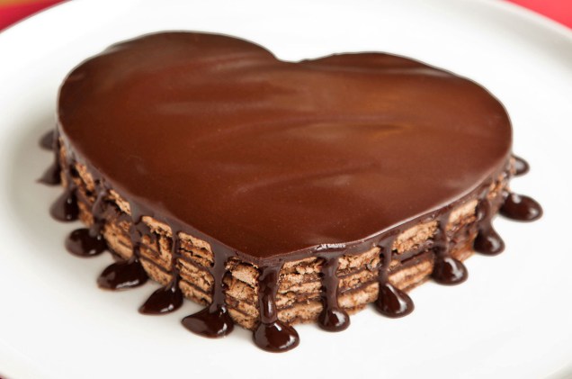 Bolo em formato de coração, da confeitaria O Melhor Bolo de Chocolate do Mundo
