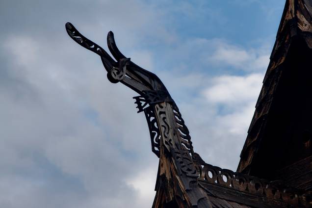 Detalhe do telhado da stavekirke de Borgund Detalhe do telhado da stavekirke de Borgund